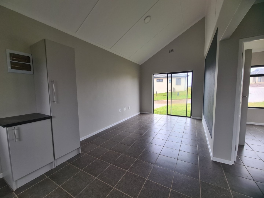 2 Bedroom Property for Sale in Kidds Beach Eastern Cape